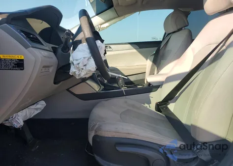 2015 Hyundai Sonata Se z USA, uszkodzony, nr VIN 5NPE24AF2FH129587